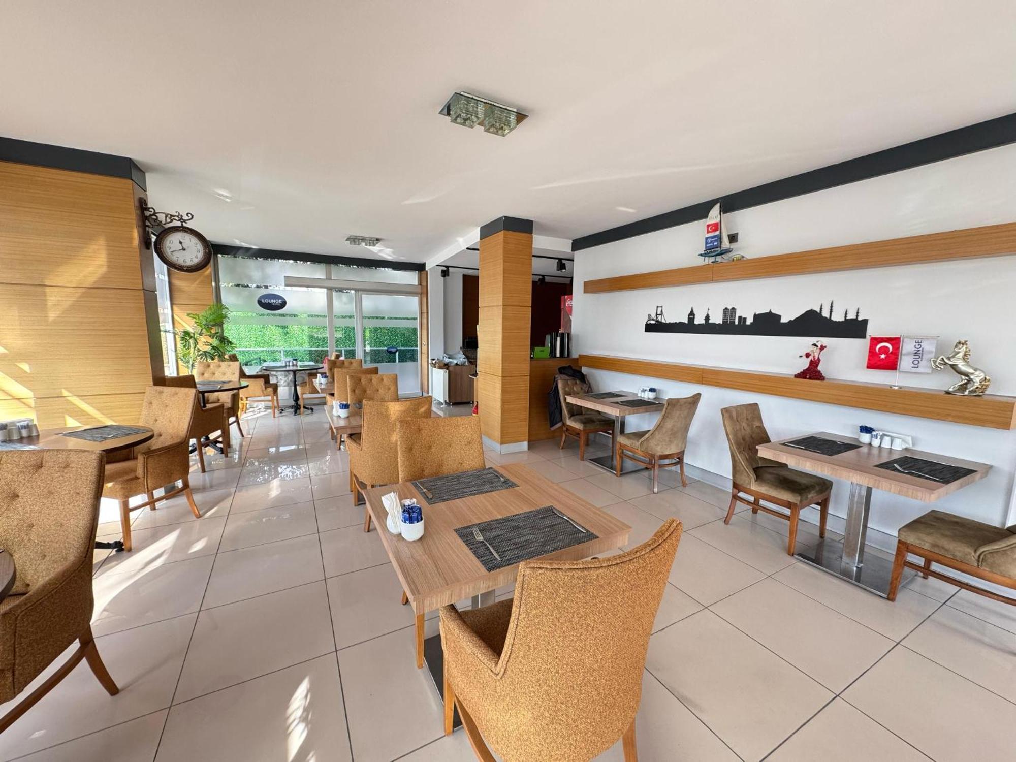 Lounge Hotel — Photos 2